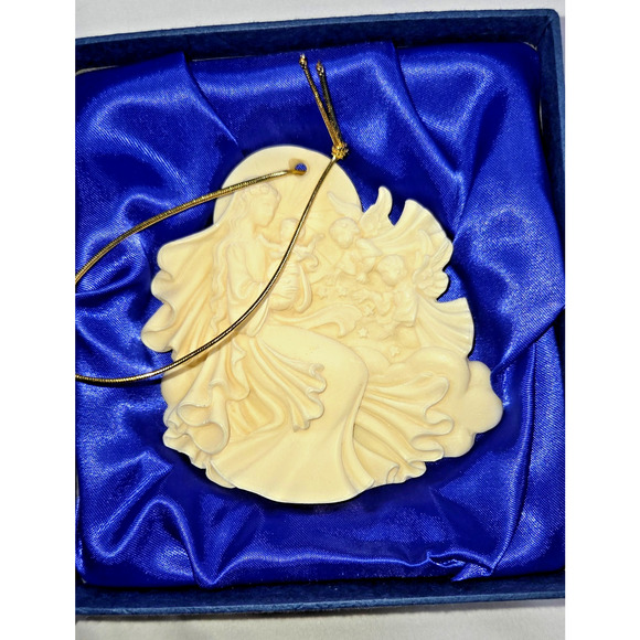 Roman Millennium Series Ornaments – “Cause of Our Joy” & “Peace on Earth” w/ Box - Picture 7 of 8